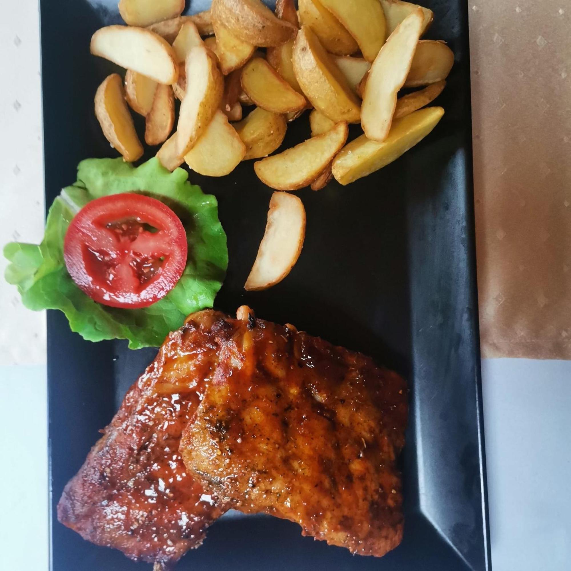 Pensiunea La Taverna Traisteni Екстер'єр фото